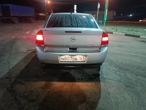 Продам opel вектра с 2002 г, с мотором 1.8 механика, технические в исправном состоянии. кузов оцинко... - фотография
