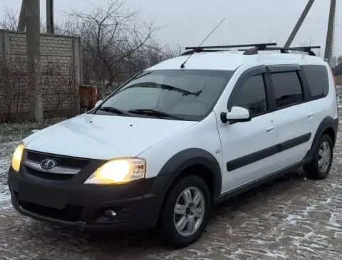 Продам семейный автомобиль,
Lada largus gross 2018г.
Автомобиль в отличнейшем состоянии, абсолютно н... - фотография