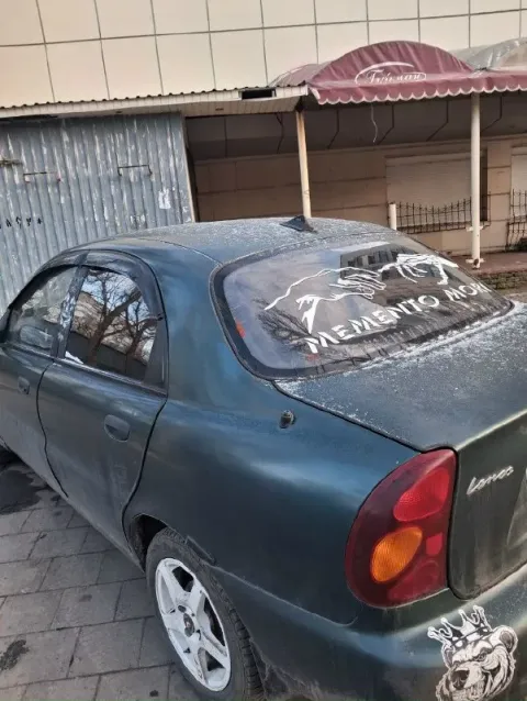Продам горловка срочно. Chevrolet ланос 2006г 1.5мотор. 15 диски резина зима, газ пропан двигатель к... - фотография