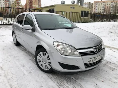 Opel астра 2007 гв 1.6 механика, авто в отличном состоянии, без дтп с родными пробегом, масло не ест... - фотография