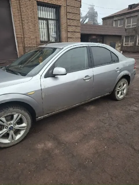 Ford мондео 3,2005 2.0 145л. с, на полном ходу, масло поменяно, акб новый, зимняя резина, есть недос... - фотография