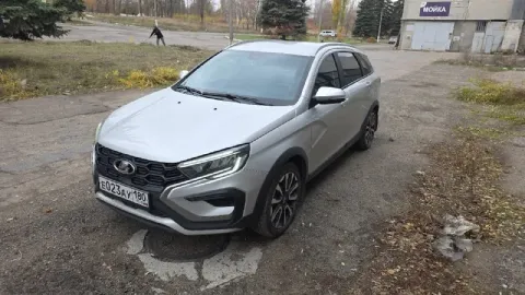 Продам vesta sw cross. куплена 16 декабря 2024 года. машина на гарантии. состояние нового авто. 8500... - фотография