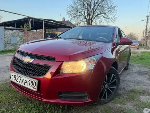 Продам chevrolet cruze 🚗 2011 год мотор 1,6 состояние отличное 👍
Коррозии, рыжиков нет
Ходовая новая... - фотография
