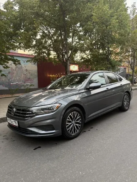 Volkswagen jetta 7 рестайлинг 2021 год (9й месяц) 1.4 (150 л. с.) пробег : 98,000 км. автомат aisin... - фотография