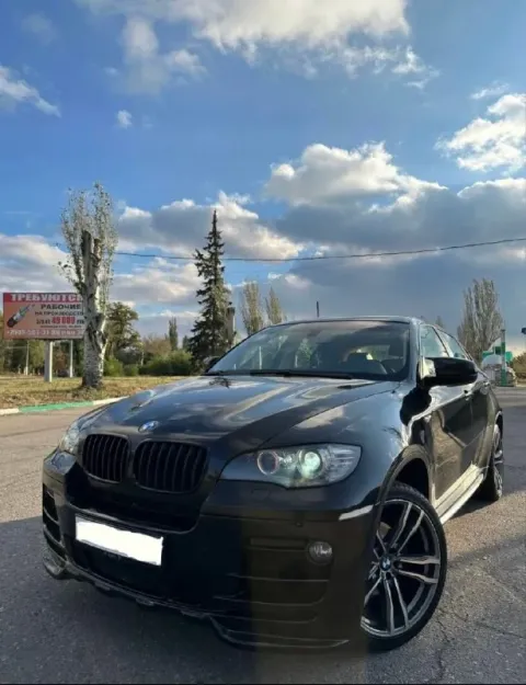 Продам: bmw e71 x6 год выпуска: 2011 объем двигателя: 3.0 бензин пробег: 160 000км коробка : автомат... - фотография