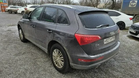 Audi q5 год выпуска: 2010 тип кпп: автоматическая объем двигателя: 2.0 литра тип топлива: бензин про... - фотография