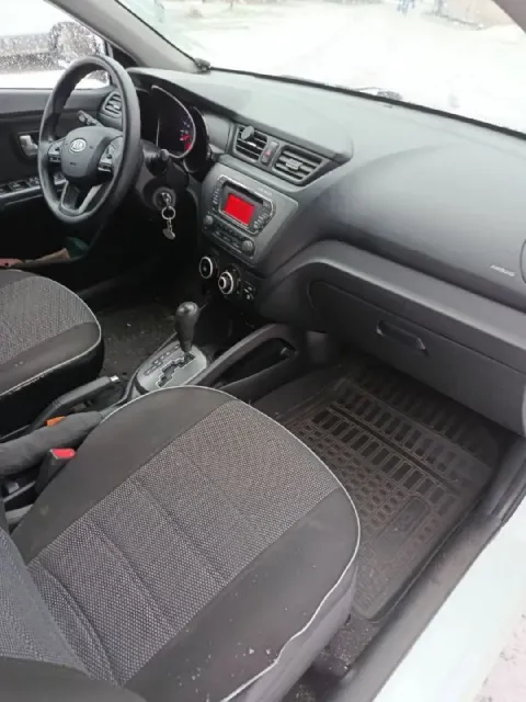 Продам kia рио 2011 года, 1,6, один хозяин, родной пробег, в родном окрасе, любая проверка, цена 850... - фотография