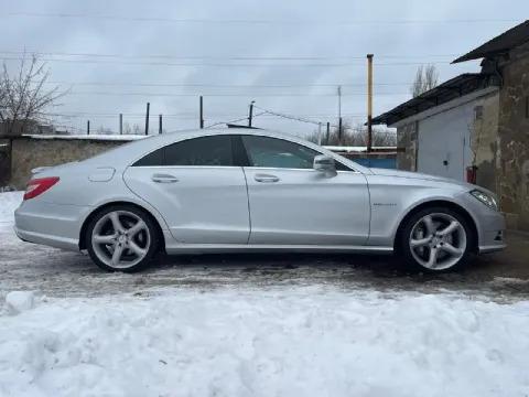 Πpoдaм бaнaн 🍌 mеrсеdеs cls550 🔥 максимальная комπлектация 2012 гoдa выпускa 4.7 бeнзин v8. 408 лoшa... - фотография