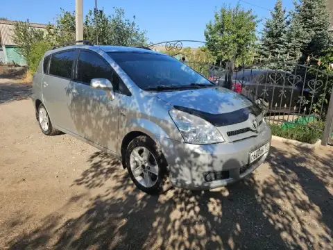 Продаю toyota corolla verso 2005 года выпуска 7-местный минивэн в отличном состоянии! Двигатель – 2.... - фотография