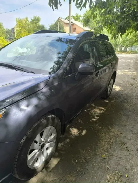 Продается субару оутбек 2017г, регистрация днр, пробег 217000км, зимняя и летняя резина новые, цена... - фотография