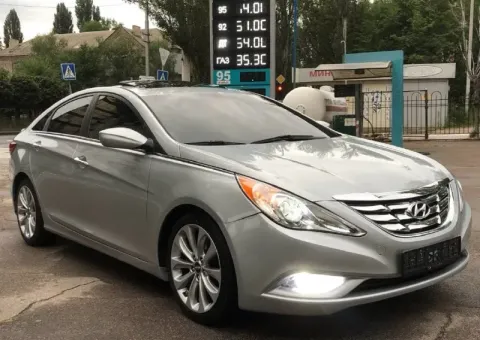 В продаже личный автомобиль в отличном состоянии без каких либо вложений и проблем hyundai sonata 20... - фотография