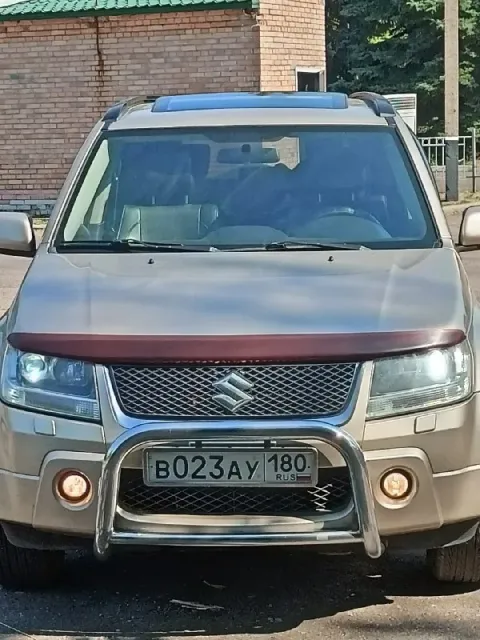 Продам suzuki grand vitara!2006г. комплекта резины. газ-бензин(зарегистрирован)4wd. мультируль, подо... - фотография