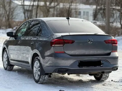 Valkswagen polo 2020 в идеальном состоянии! пробег:103000 обьем:1,6 коробка: механика топливо: бензи... - фотография