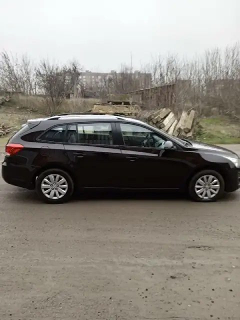 Продам chevrolet cruze 1.8  2014 г. Пробег 150 т. К. М. Состояние автомобиля отличное, как внешне, т... - фотография