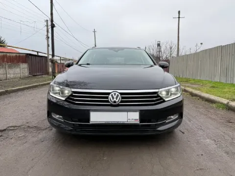 Продается volkswagen passat b8 2019 г. в. двигатель: 1.6 tdi (экономичный и надежный) пробег: 230 00... - фотография