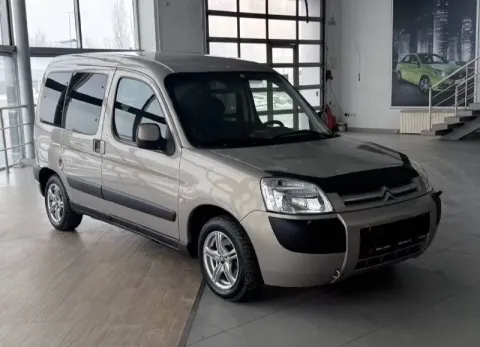 Ситроен берлинго пасажир. год 2007 объем 1.4 механика пробег 239т, км кондиционер, стеклоподъемник,... - фотография