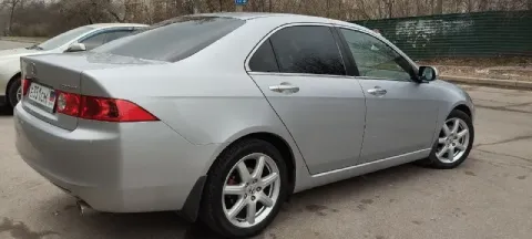 Продам honda аккорд 2005 год. авто в хорошем состоянии. я 2 владелец. два комплекта резины с дисками... - фотография