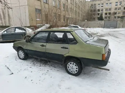 Продам ваз 21099. 1999г. Карбюратор. 1.5. Двигатель бодрый, не дымит, не троит. Коробка 5ст. Ходовка... - фотография