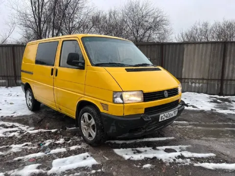 Volkswagen transporter 1997 года выпуска. объем двигателя 1.9 л. turbo на машине ездили, не стояла,... - фотография