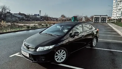 Продам honda civic 1.8 at 2012 датчик света, датчик дождя, климат контроль, датчик давления в шинах,... - фотография