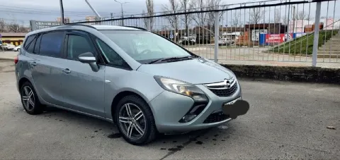Продам opel zafira tourer год 2013 1,8 механика бензин пробег 204 000. прошу не путать с 1,4 двигате... - фотография