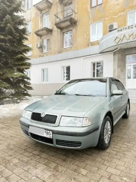 Продам skoda octavia tour лифтбек 2005 год выпуска.
Двигатель: 2.0 бензин (aqy)
Коробка: механика.

... - фотография