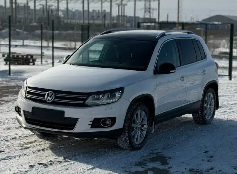 🚗🅰️🅰️🅰️ 🚘марка: volkswagen tiguan ⚙️двигатель:2.0л ⛽️вид топлива:бензин 📅год выпуска: 2012г 📦кпп:авт... - фотография