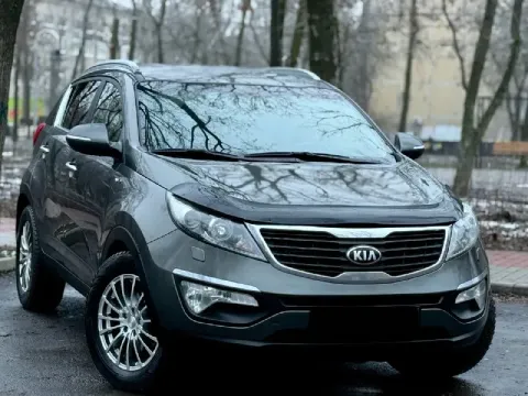 Kia sportage 2012 awd
Двигатель 2.0 бензин
Коробка обычный автомат
Пробег 121000
Привод полный подкл... - фотография