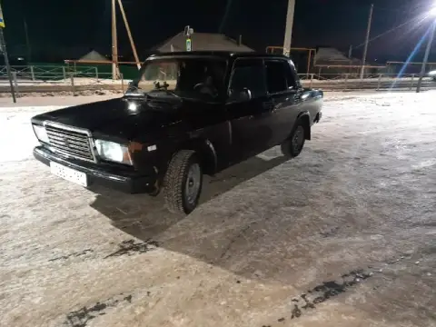 Продам личный автомобиль ваз 2107 2008 года машина как на фотографии по кузову присутствует косяки д... - фотография