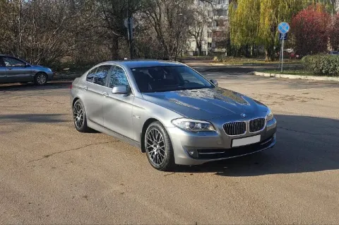 В продаже bmw 5-series f10 520i at 2011 года цена: 1 750 000 ₽. # 2.0 turbo, бензин. автомобиль в хо... - фотография