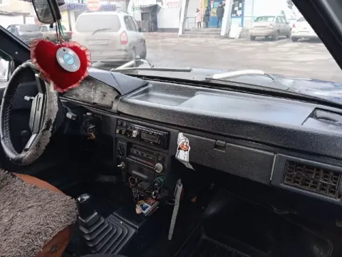 Продам москвич 2141 святогор 2000 г. в. двигатель 1,7 ваз нива. новые карбюратор, бензонасос, катушк... - фотография
