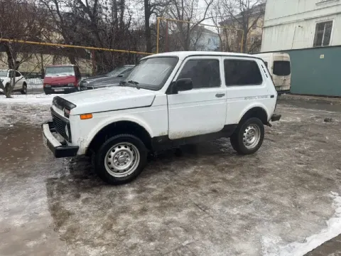 Нива 2121
Тех часть на отлично
Сел и поехал
Дно ланжероны на отлично
Кпп раздатка все ок
Документы р... - фотография