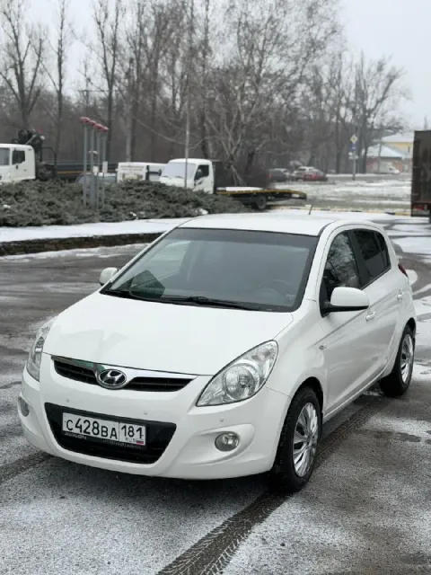 Hyundai i20 1.6 автомат цена 860💰тыс. руб, торг после осмотра. 2012 год выпуска, для своих лет в иде... - фотография