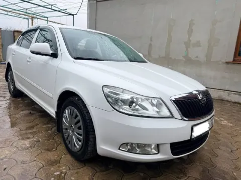 Продам skoda octavia а5 2011 год, рейстайлинг. автомобиль в хорошем состоянии. - мотор 1.6 mpi - про... - фотография