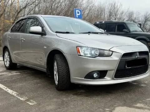 Mitsubishi lancer x 2012 год
Мотор 1.6 коробка автомат.
Родной пробег 135 тыс км.
Автомобиль в хорош... - фотография