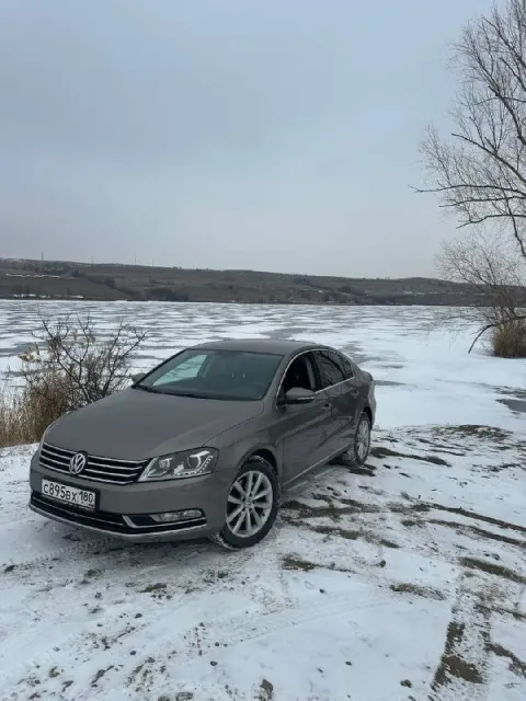 Продается volkswagen passat b7 2011г. двигатель: 1.8т dsg (экономичный и надежный) пробег: 220 000 к... - фотография
