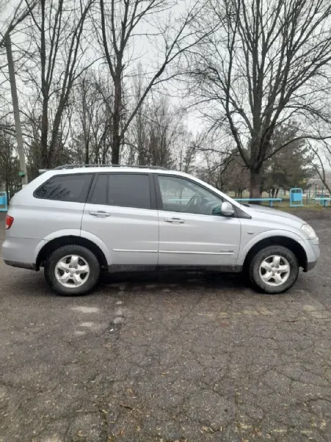 Продам ssang yong kyron 2 л дизель, 2011 год 176000 км пробега, коробка автомат, работает хорошо пер... - фотография
