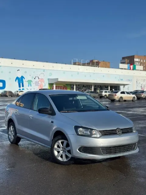 Продам volkswagen polo в комплектации sochi edition год выпуска-2013 объём двигателя-1.6( отличный,... - фотография