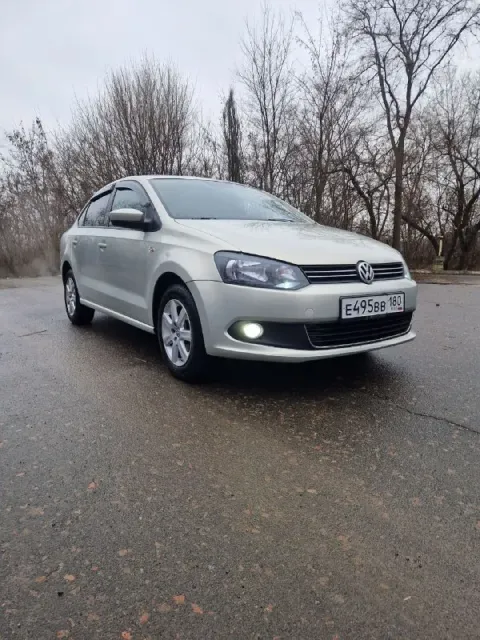 Продам volkswagen polo 2010г двигатель 1,6л бензин автомат 6-ступка пробег 200000км дополнительно ус... - фотография
