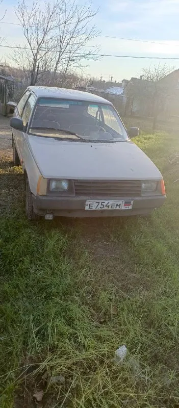 Продам таврию (заз 311021) 1992 года выпуска, на ходу, состояние кузова видно на фото, двигатель раб... - фотография