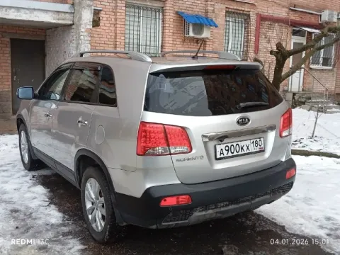 Продам kia соренто (кореец) 2011год. Пробег 105000 бензин+газ. Один владелец. Хорошее газовое оборуд... - фотография