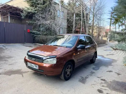 Продам ваз калина 1118 2010 года двигатель 1.6 кпп механика состояние отличное, автомобиль местный, ... - фотография