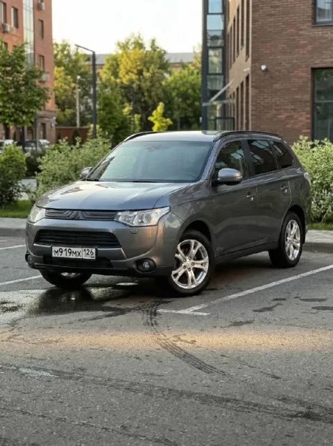 Номер: +79494999290
Цена: 1.420.000
Mitsubishi outlander 2013г года выпуска.
В максимальной комплект... - фотография