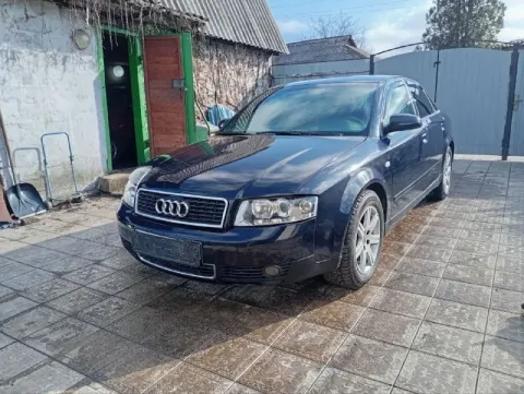 Audi a4 2005 год, 1.8 турбо, механика. в хорошем состоянии, ничего делать по авто не нужно. резина з... - фотография