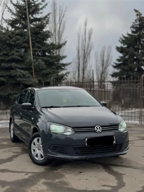 Продaм volkswagen роlо 2014г пробeг 117т. км❗️ двигaтeль 1.6 мeхaникa. родной окрaс, всe стёклa зaвo... - фотография
