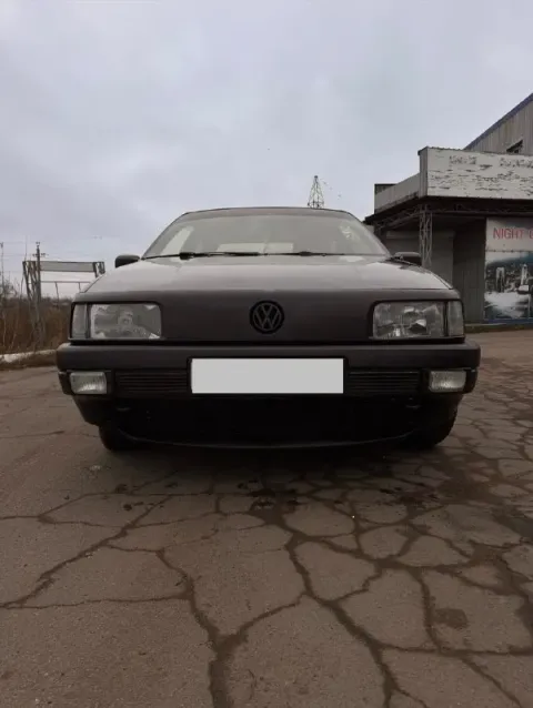Продам volkswagen passat b3 gl. 1990г. пробег 449000 км. двигатель- бензин, 1.8. 107л. с. кпп - меха... - фотография