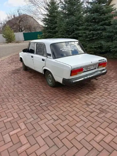 Продам ваз 2107 2010 года на полном ходу сел и поехал все вопросы по телефону +79494092942 город... - фотография