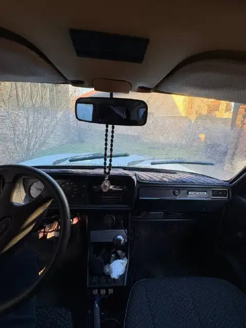 Ваз 2107
2001
На ходу
Нужно заварить задний мост
И посмотреть редуктор
Прошу 95 т. Р
Торг уместен
@... - фотография
