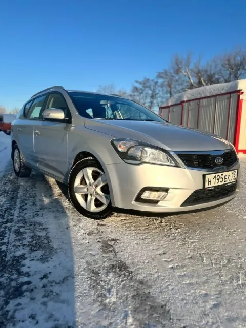 Kia ceed ed (рестайлинг)
-Сборка словакиа
-Γод 2010
-Мотоp 1.6 цепной
-Кππ мeхaникa(5-ти ступка)
-Πp... - фотография