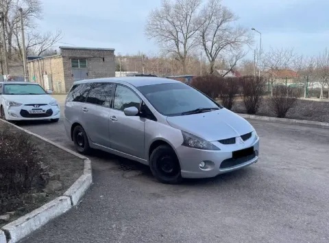 Продам mitsubishi grandis, 2.4at, 2004 г.
Авто на уверeнном xоду, возит меня каждый день. Очень наде... - фотография